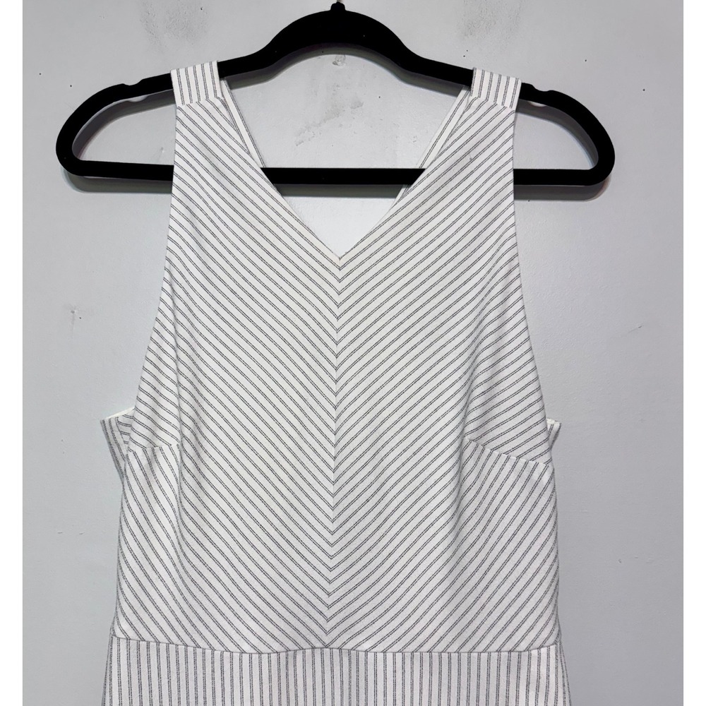 Timeless Minimalist Striped‎ Midi Dress Size 10 Coastal Grandmother Clean Girl - Picture 2 of 7